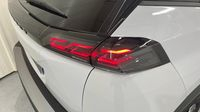 Peugeot 2008 1.2 130ch S&S Allure EAT8 — photo 32