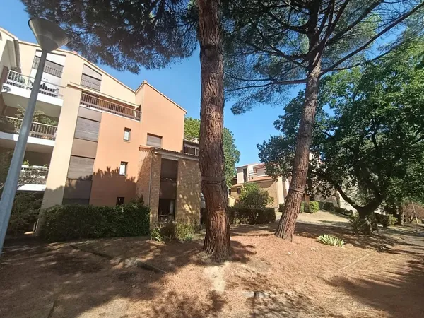 ATYPIQUE APPARTEMENT T5