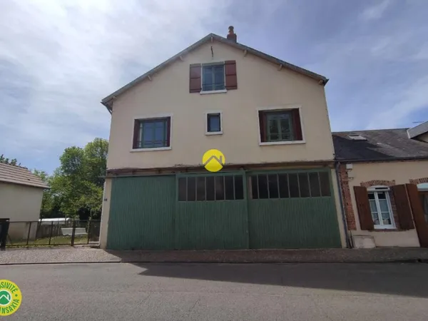 GRAND GARAGE!