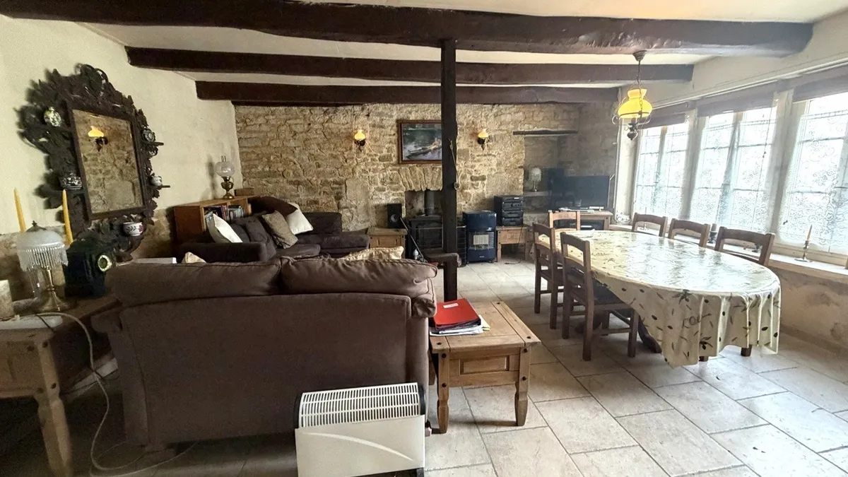 Photo 3