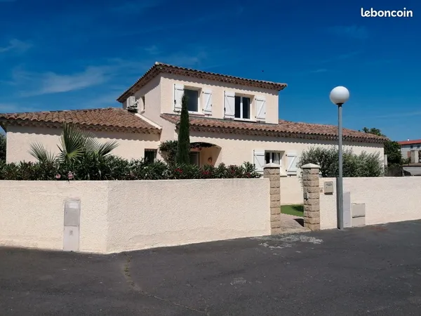 Grande villa au calme avec piscine à Frontignan