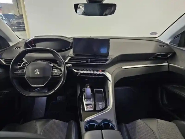 Peugeot 3008 plug-in hybrid 225ch allure pack e-eat8 — photo 13