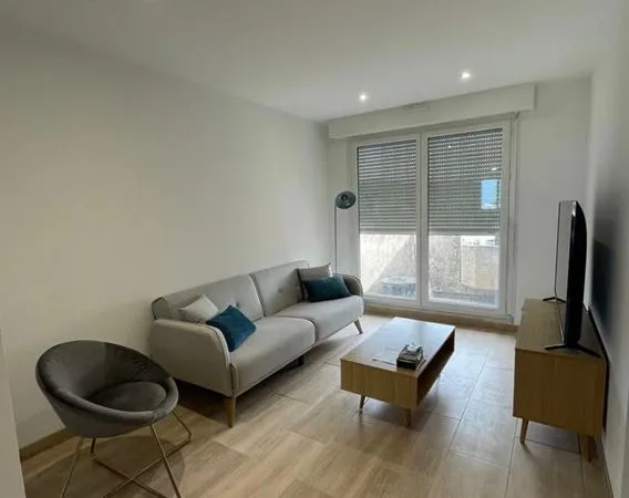 Chambre à louer dans appartement étudiants