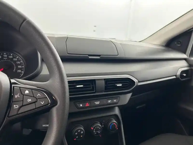 Dacia Sandero eco-g 100 — photo 34