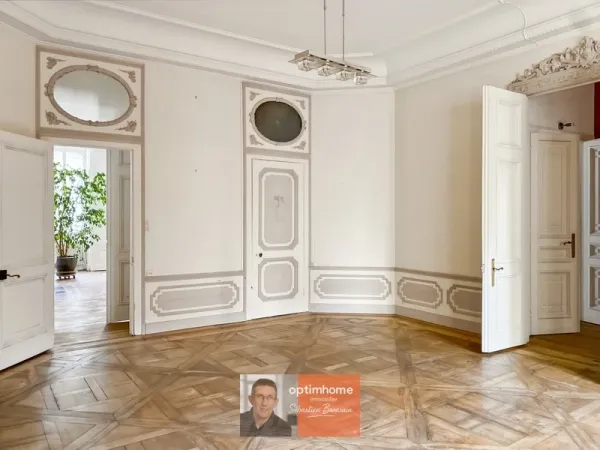 Appartement 5 pièces 168 m²