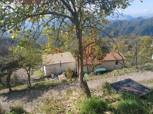 Terrain de 3465m2 [URL masquée pour votre sécurité] de 57m2