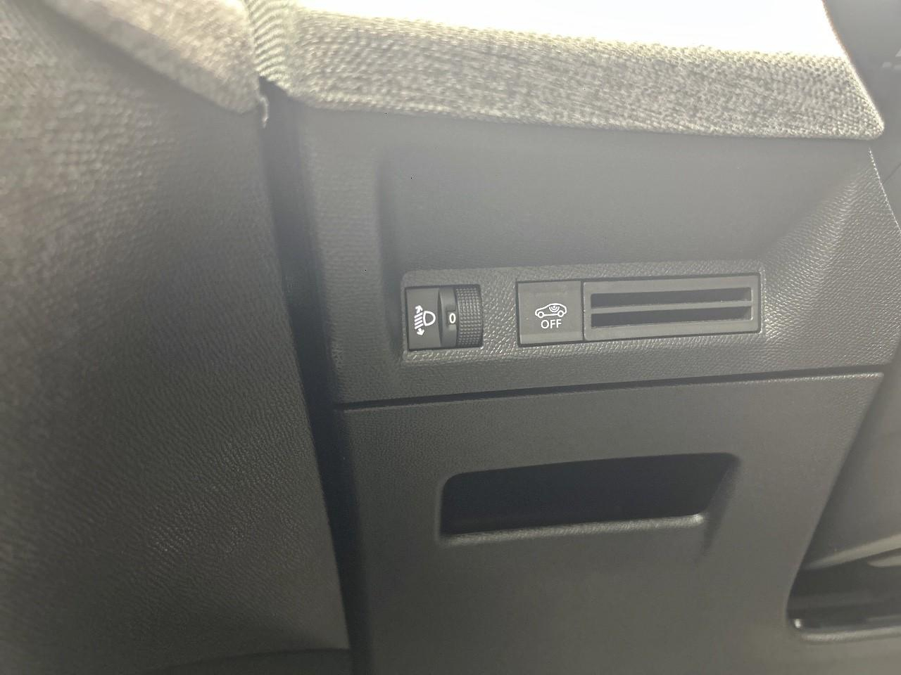 Peugeot 3008 hybrid 145 e-dcs6 allure — photo 29