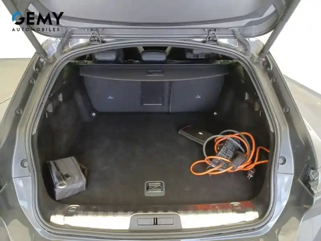 Peugeot 508 sw hybrid 180 e-eat8 — photo 6
