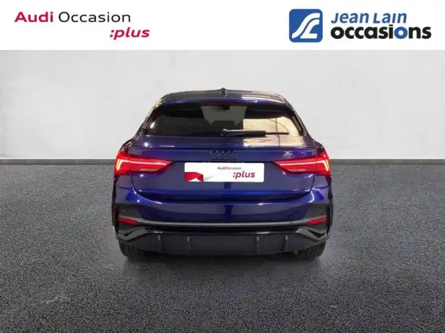 Audi Q3 sportback 35 tfsi 150 ch s tronic 7 — photo 6