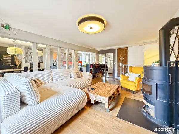 Maison 7 pièces 153 m²
