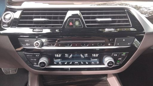 BMW Serie 5 xDrive 530d 265 BVA8 - M Sport – 2019 – 51171 km – Diesel – Boîte Automatique — photo 46