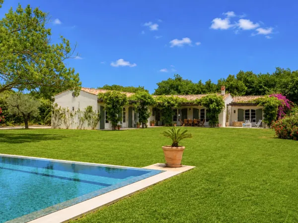 RAMATUELLE - VILLA 4 CHAMBRES - PISCINE - PROCHE DES PLAGES