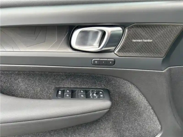 Volvo Xc40 t5 recharge 180+82 ch dct7 — photo 183