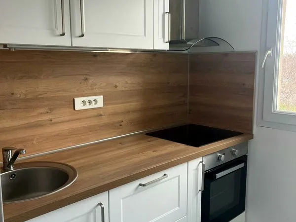 ✨ T2 - 44m² proche gare de Compiègne, balcon, parking en sous-sol ✨
