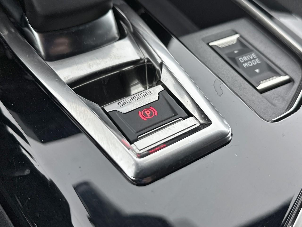 Peugeot 3008 hybrid 225 e-eat8 gt — photo 31