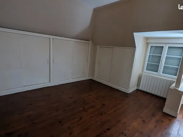Appartement avec grenier et cave