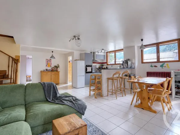 Appartement 4 pièces 82 m²