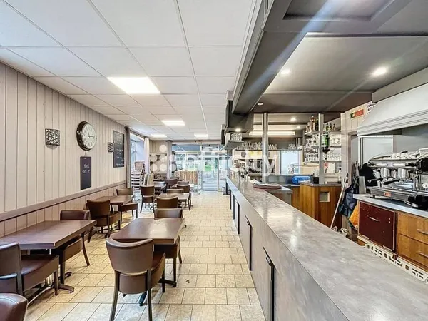 Fonds de commerce 2 pièces 85 m²