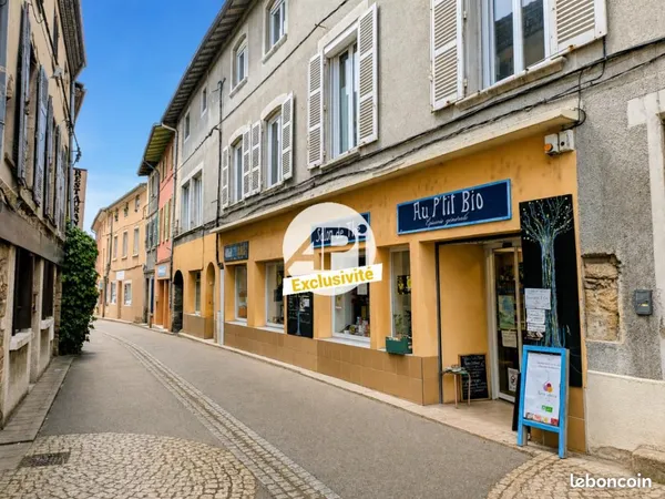 Local commercial 153 m²