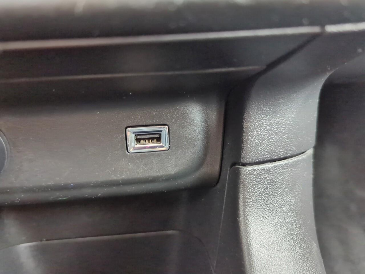 Citroën C3 bluehdi 100 bvm6 you — photo 23