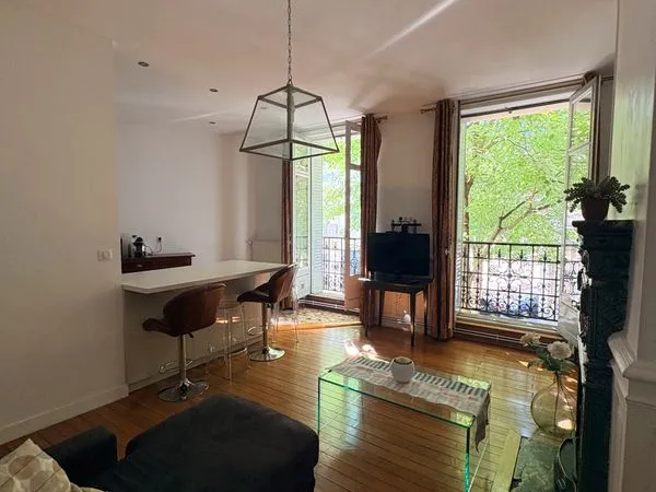 Bel appartement t2 en centre ville avec ascenseur cave et mansarde