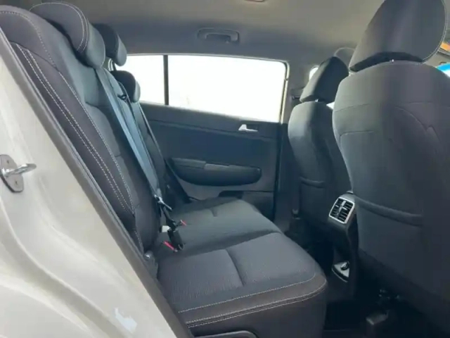Kia Sportage 1.6 crdi 115ch isg active 4x2 — photo 13