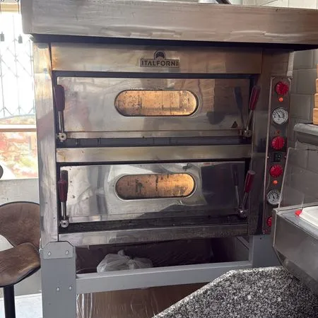 Pizzeria clef en main à reprendre