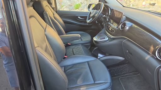 Mercedes Classe V 300d 237 9G-Tronic - Avantgarde Extra Long – 2022 – 130513 km – Diesel – Boîte Automatique — photo 5