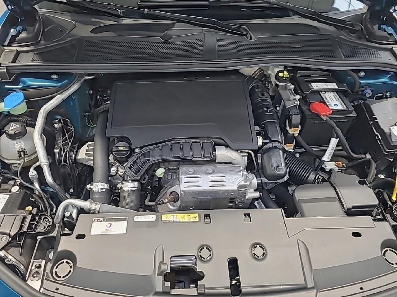 Peugeot 408 puretech 130 ch s&s eat8 gt — photo 15