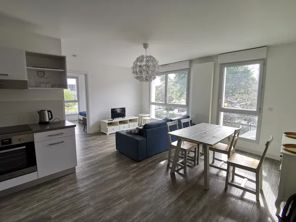 TALENCE T3 MEUBLE DE 63 m2 Parking et Cellier Proximité de K