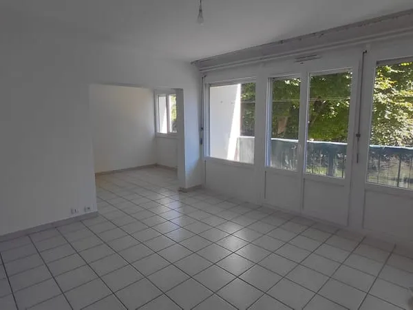 F4 1er avec garage