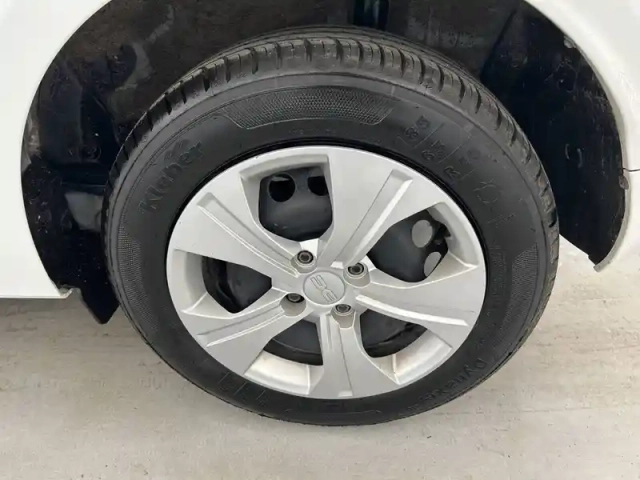 Dacia Sandero eco-g 100 — photo 29