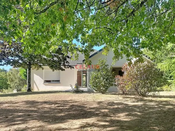 MAISON DE PLAIN PIED avec jolie vue sur la campagne