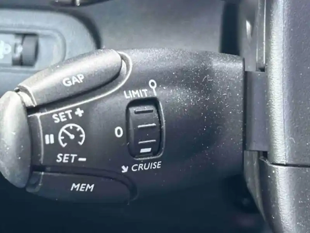 Citroën Berlingo m puretech 130ch s&amp;s rip curl eat8 — photo 14