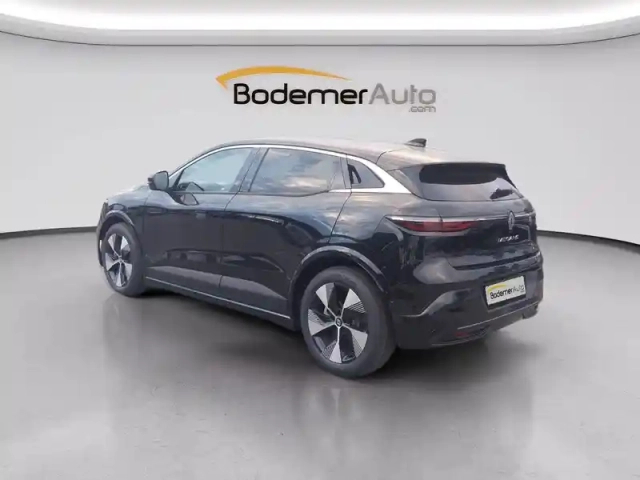 Renault Megane e-tech 220 ch autonomie confort gsr2 — photo 3