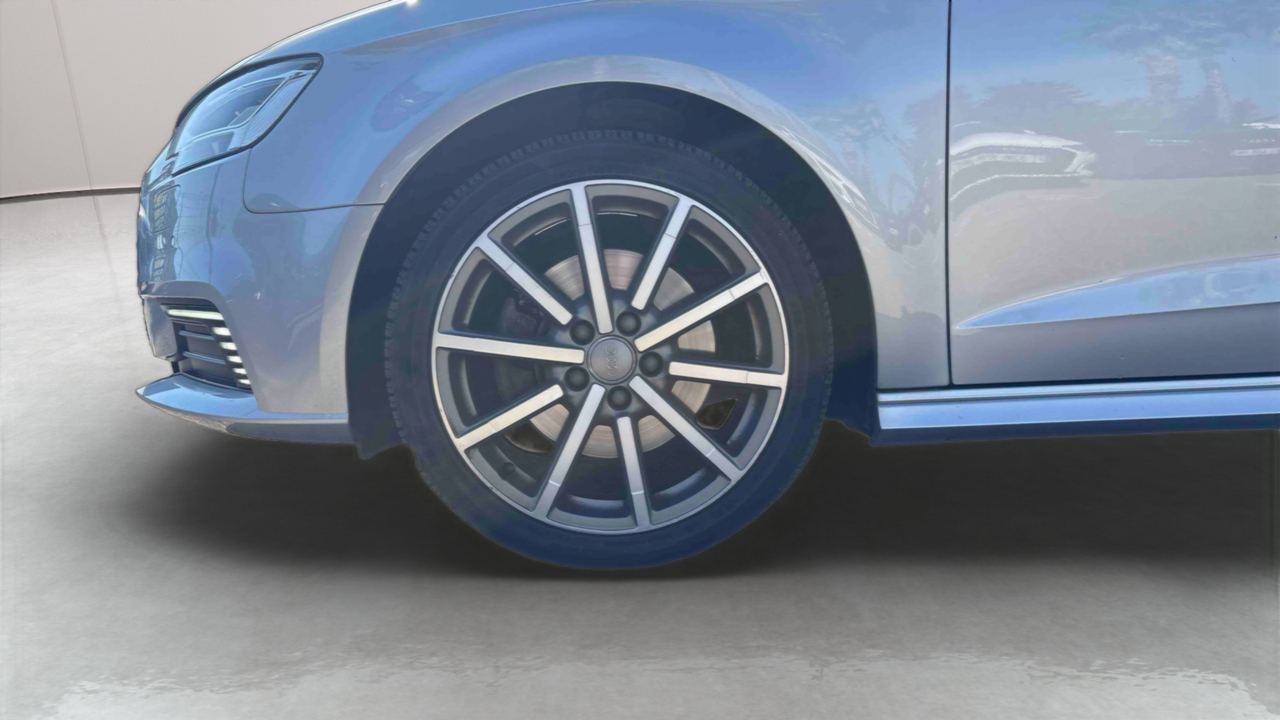 Audi A3 Sportback 40 e-tron 204 S tronic 6 — photo 14