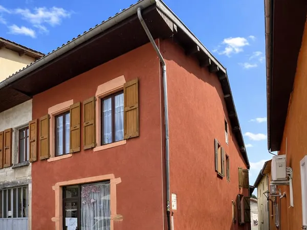 Maison La Cote St Andre 7 pièce(s) 184.66 m2