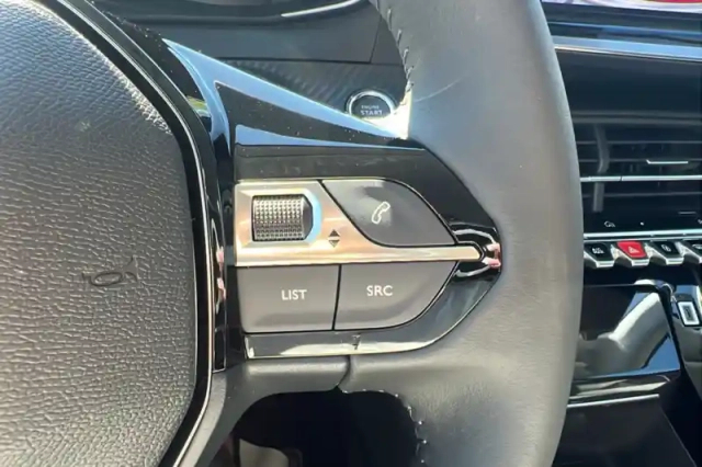 Peugeot 208 electrique 50 kwh 136ch — photo 20