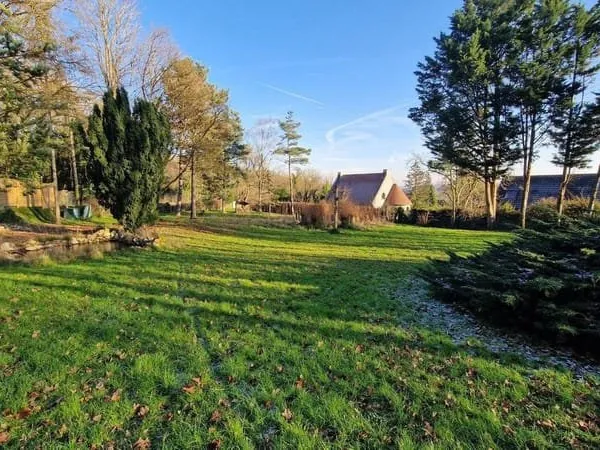 Terrain 560 m²