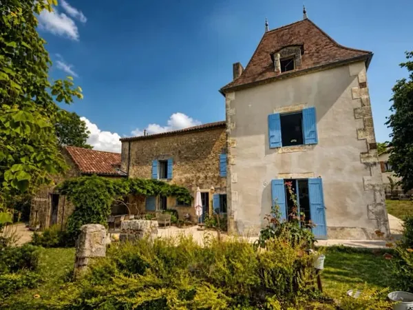 Maison 10 pièces 350 m²