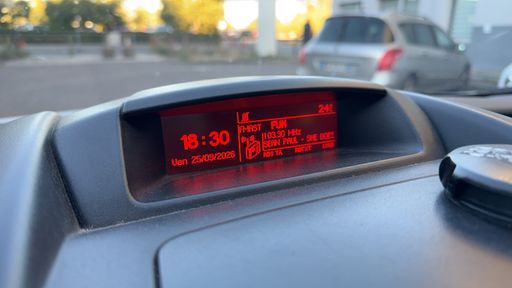 Citroen Berlingo VU 1.6 BlueHDi 100 - Confort – 2016 – 161082 km – Diesel – Boîte Manuelle — photo 13