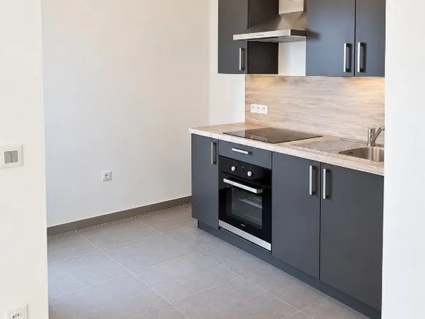 T2 avec balcon et parking à Caen