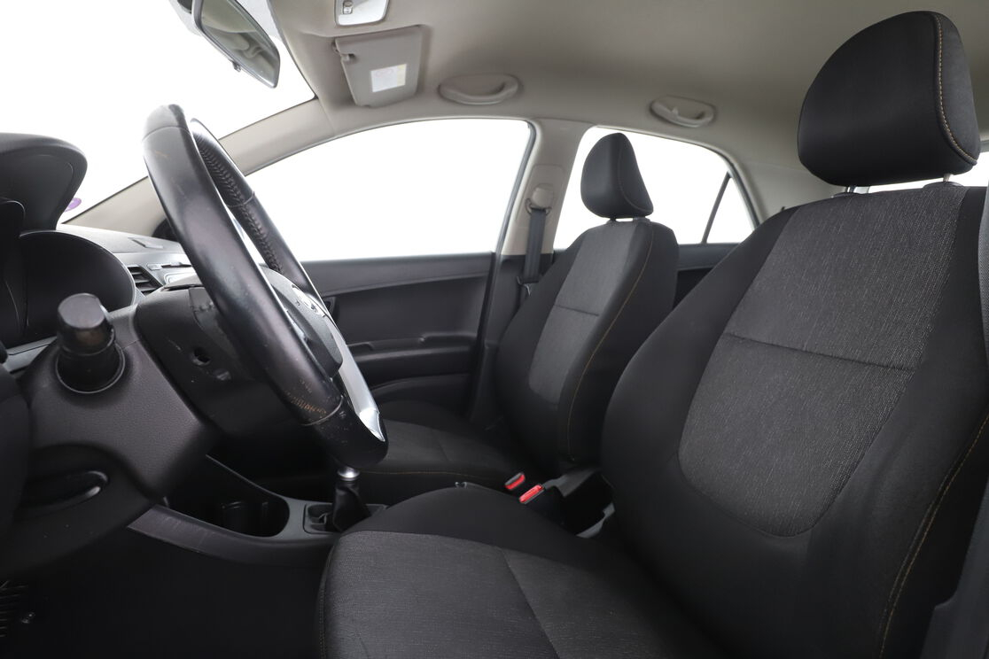 Kia Picanto 1.0 Active — photo 9