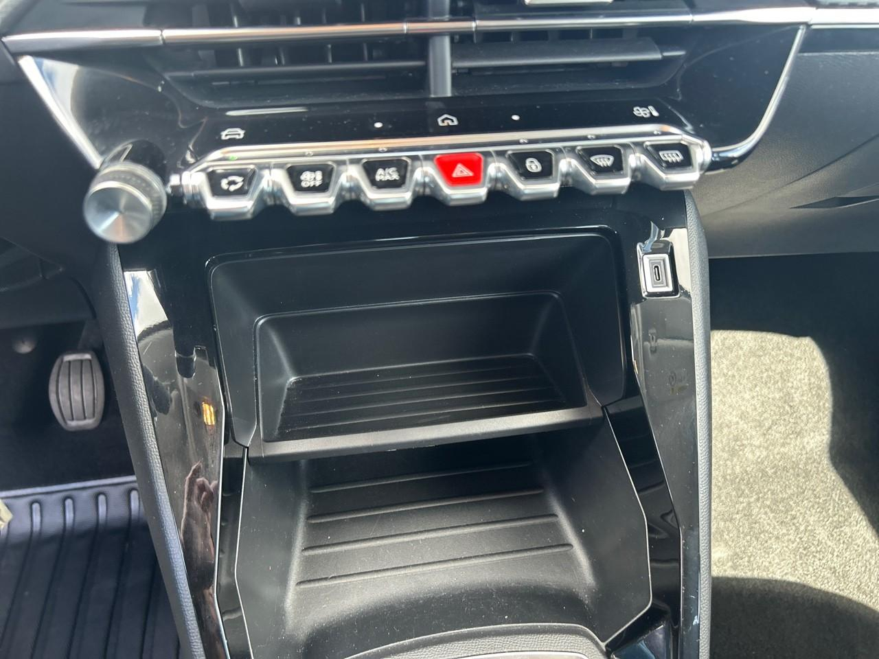 Peugeot 208 1.2 puretech 75ch s&s active — photo 19