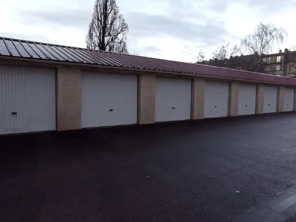 Garage Rue des Olivettes
