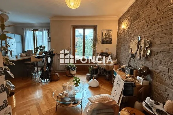 Appartement meublé 3 pièces 71 m²