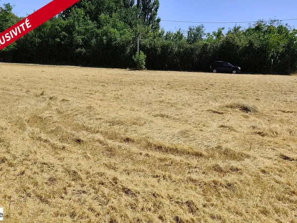 Terrain plat à batir de1732 m²