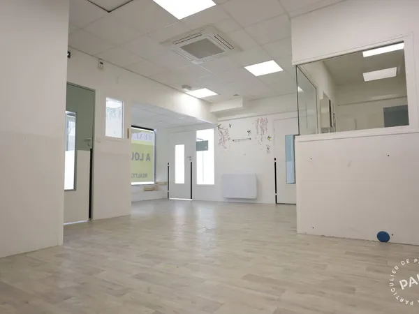 Local professionnel 100 m²