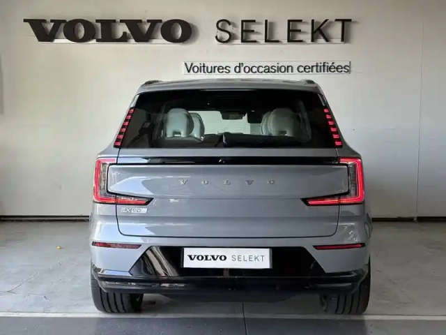 Volvo Ex90 twin performance awd 517 ch 1edt — photo 2