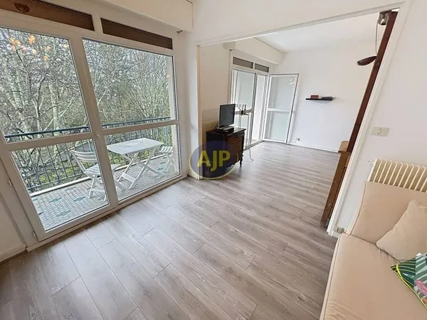 Appartement 4 pièces 80 m²